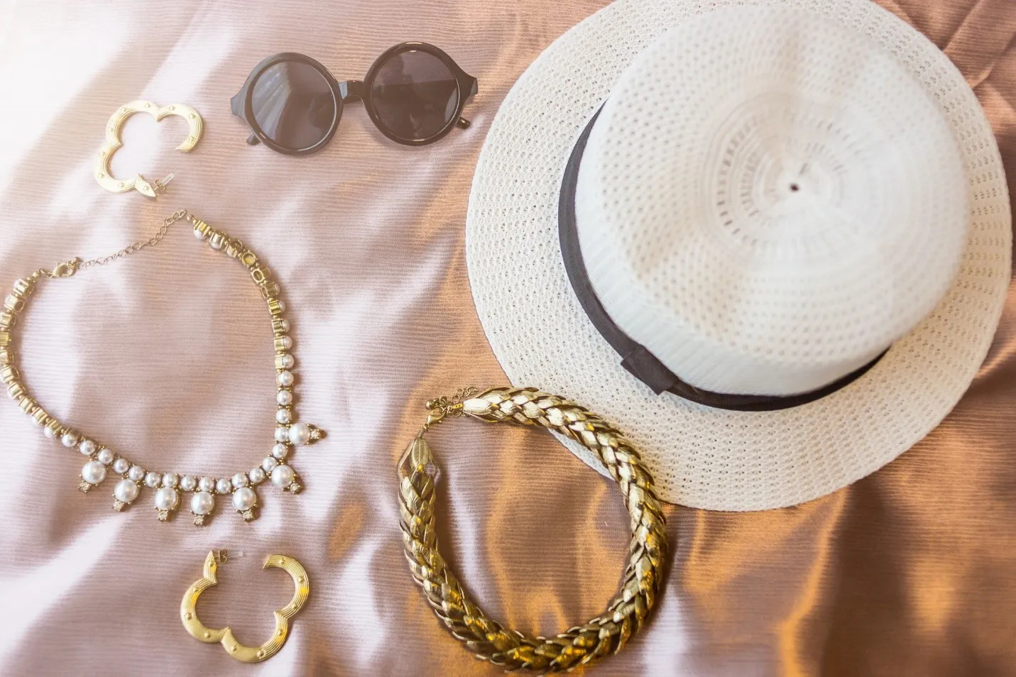 How to Pack Jewelry for a Vacation